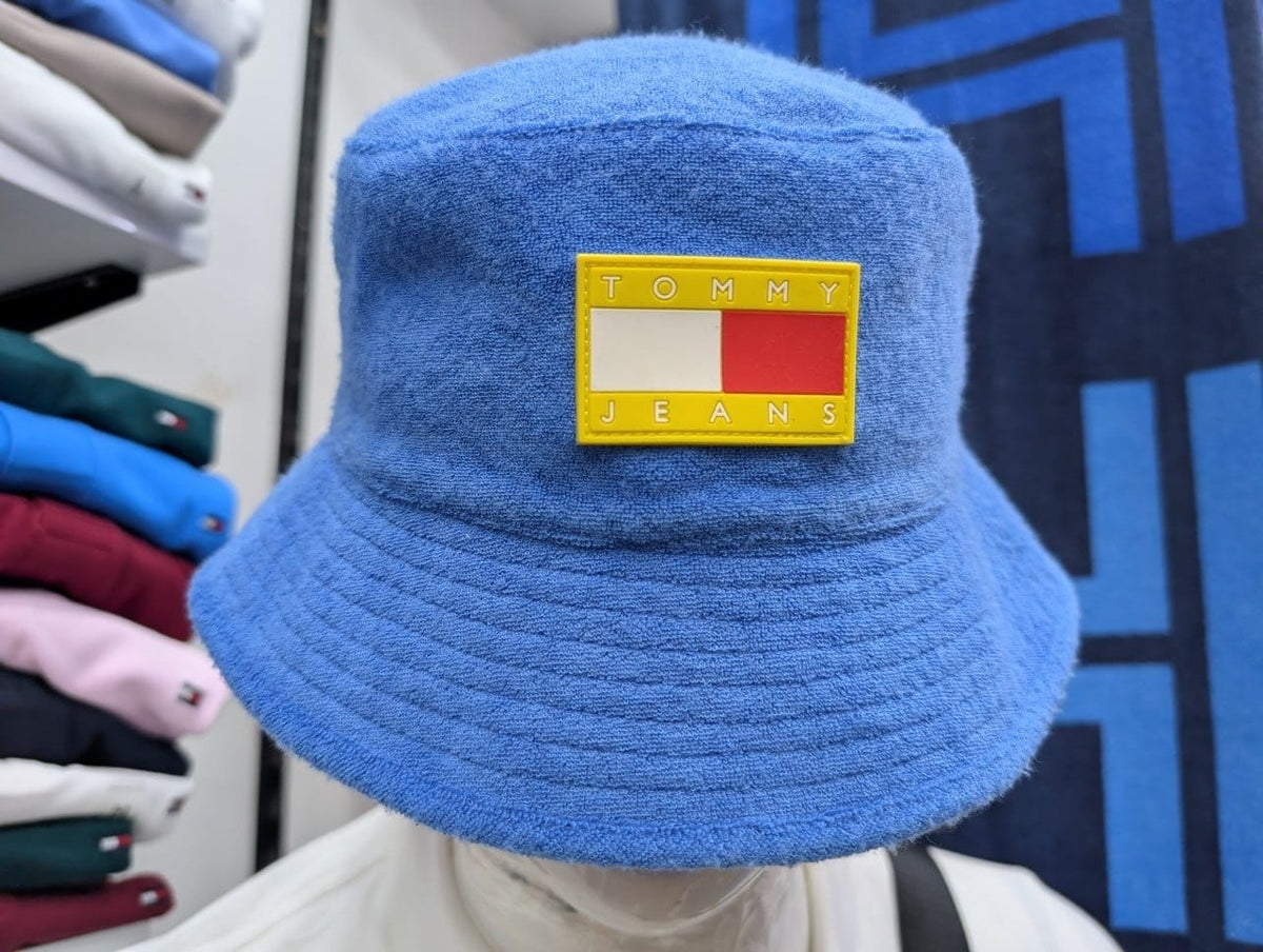 Casquette et Bob
Bob Réversible Tommy Jeans – Bleu Éponge