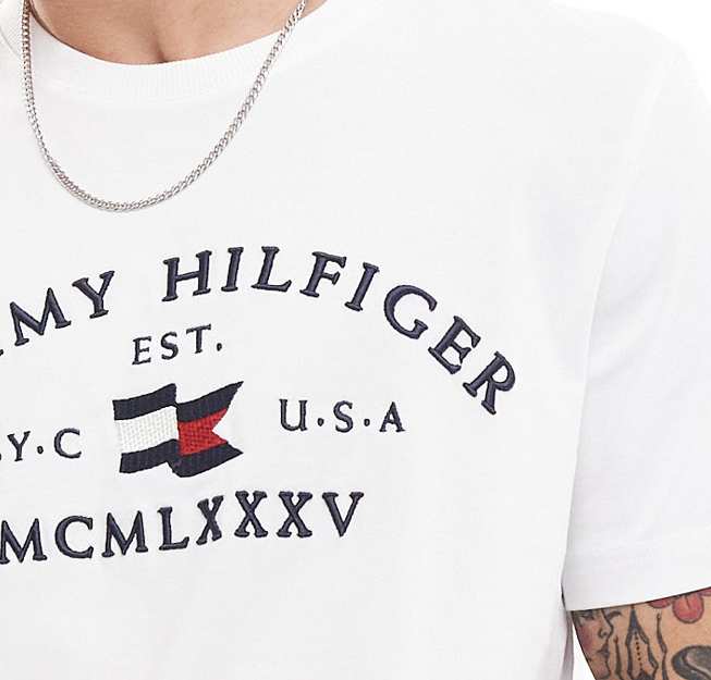 t-shirt tommy hilfiger