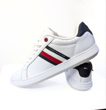 Baskets en cuir blanc Tommy Hilfiger Essential Stripe.