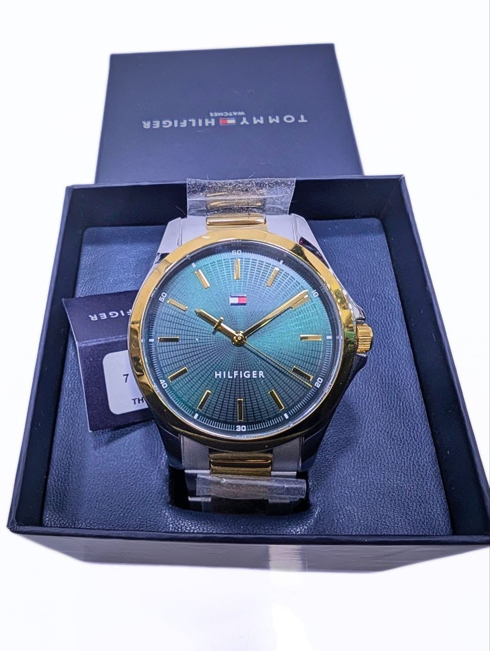 Montre tommy hilfiger bicolore-cadran gradient vert squelette