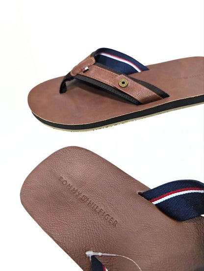 Claquettes Homme Tommy Hilfiger – Cuir Marron & Style Marine.