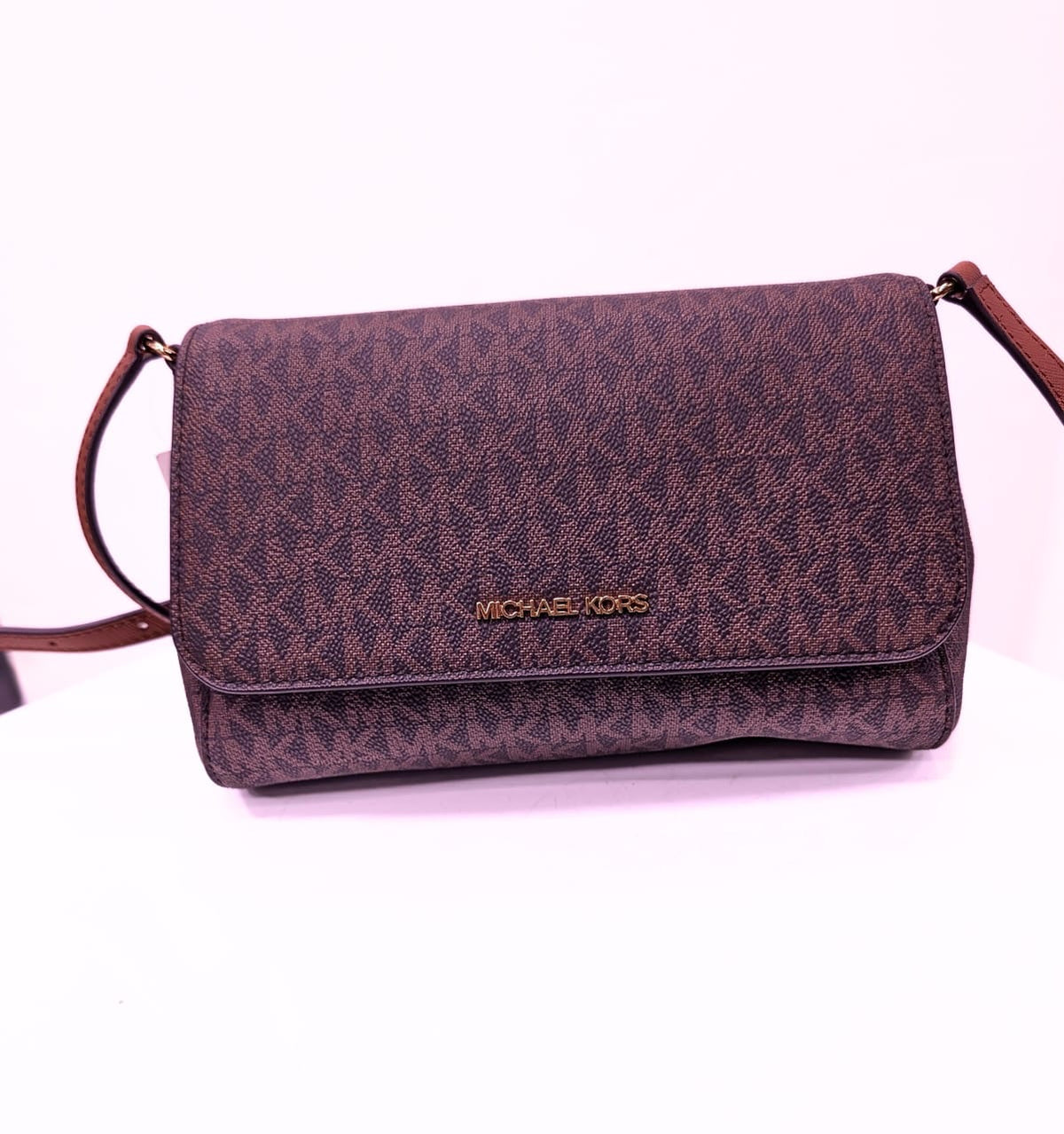 Sac Bandoulière Michael Kors Monogramme MK (22 x 12 cm).