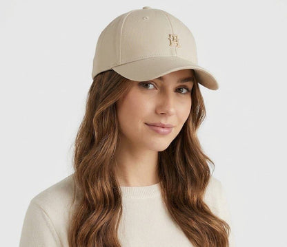Casquette femme Beige avec Monogramme TH Métallique - Tommy Hilfiger.