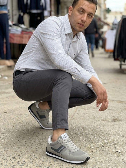 Sneakers rétro-running Calvin Klein - Gris et Blanc.