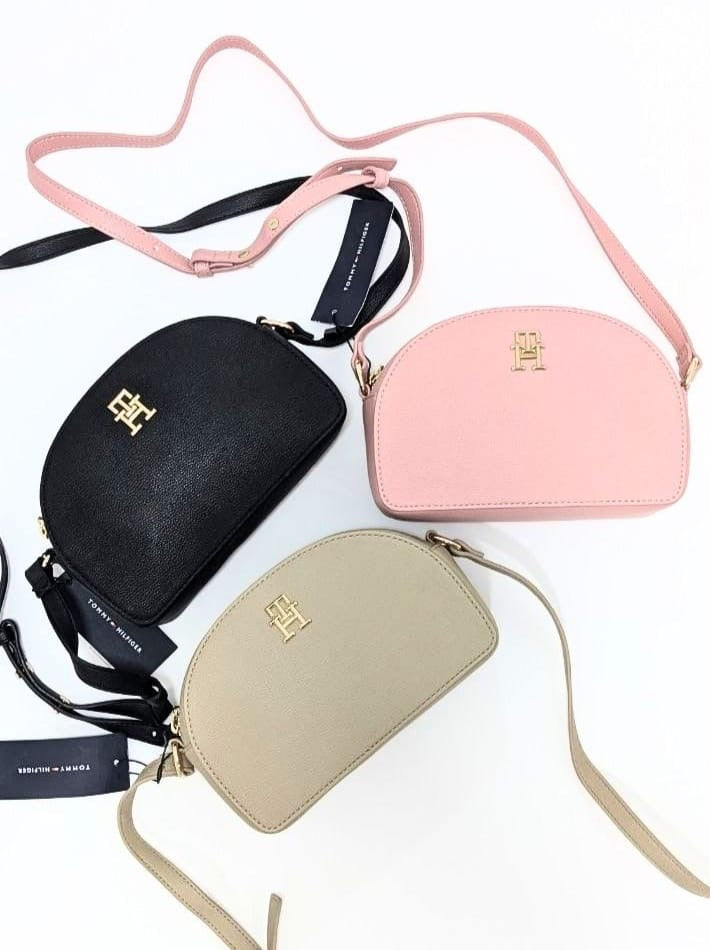 Sac à Bandoulière Tommy Hilfiger : rose poudré & logo Doré.