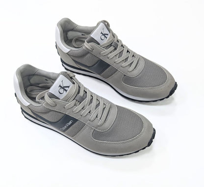 Sneakers rétro-running Calvin Klein - Gris et Blanc.