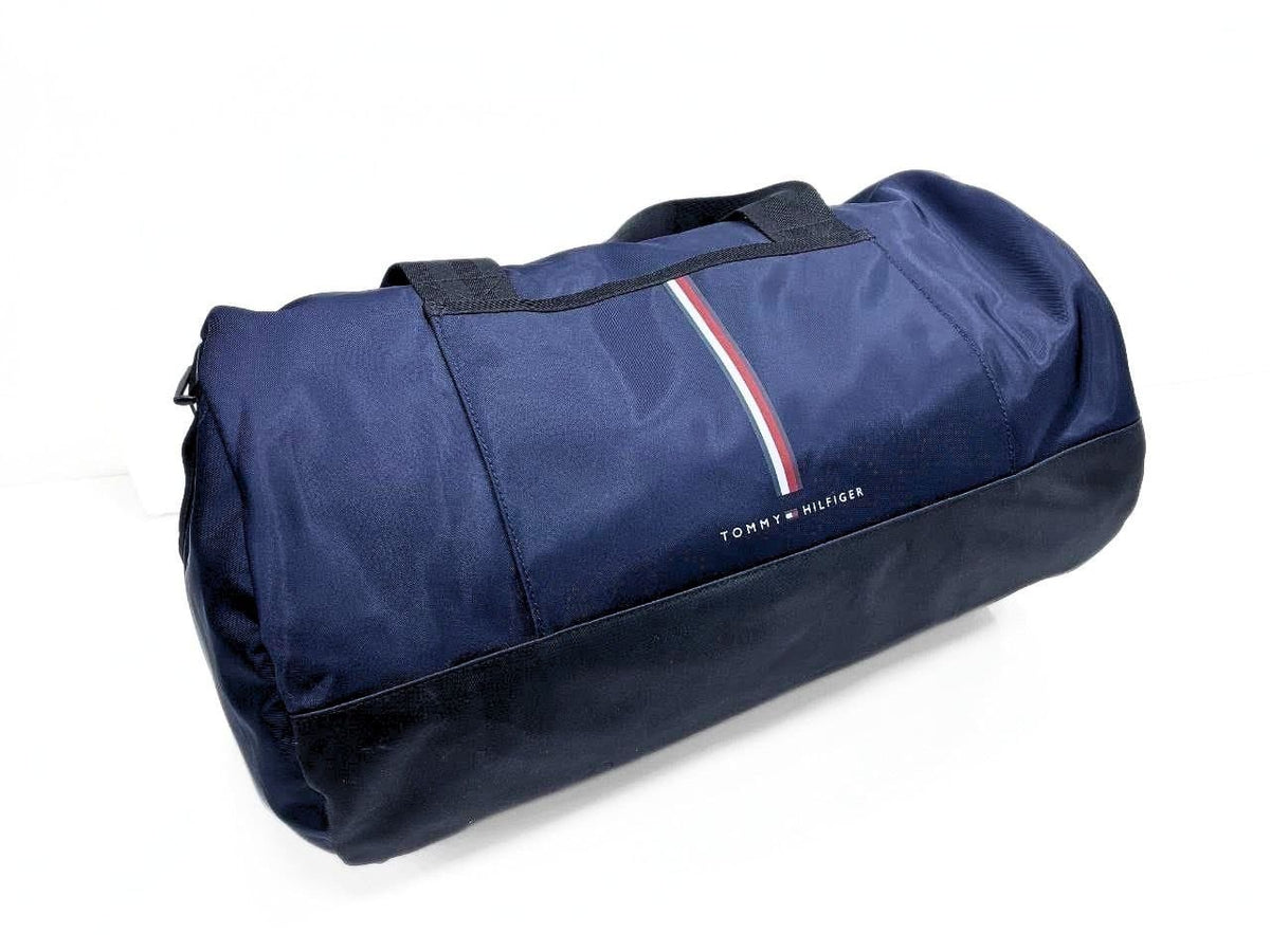 Sac de sport/voyage Tommy Hilfiger bleu marine.