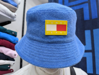 Casquette et Bob
Bob Réversible Tommy Jeans – Bleu Éponge