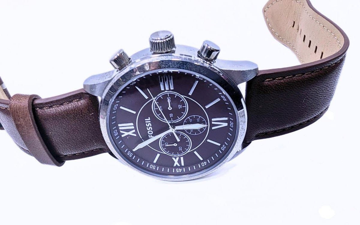 Montre Chronographe Fossil pour Homme – Cadran Marron Soleil & Bracelet Cuir.