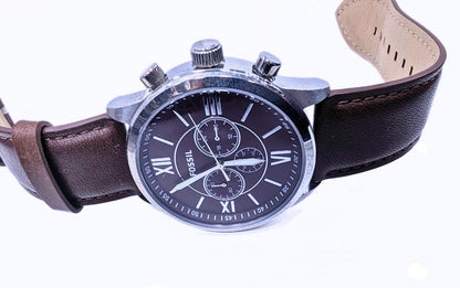 Montre Chronographe Fossil pour Homme – Cadran Marron Soleil & Bracelet Cuir.