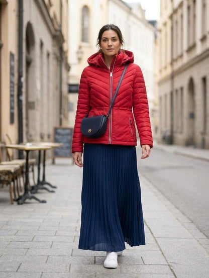 Sac Bandoulière Tommy Hilfiger Demi-Lune Bleu Marine à Monogramme Doré.